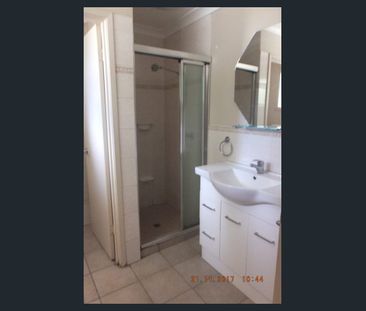 NEAT AND TIDY UNIT - Photo 2