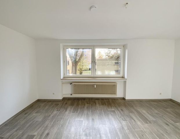 Ihr Familienglück: Großzügige 3-Zimmer-Wohnung mit Tageslichtbad und Gäste-WC frei! - Photo 1