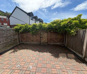 3 bedroom terraced house to rent - Photo 6