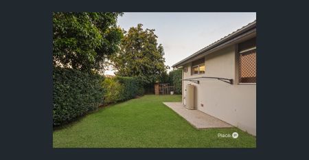 A Peaceful Cul-De-Sac Sanctuary with Modern Comforts - Photo 3