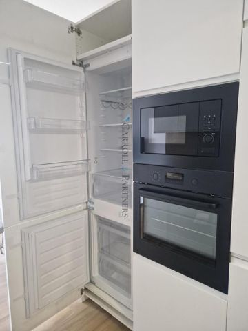 Pronájem bytu 1+kk 38 m2 - Fotografie 5