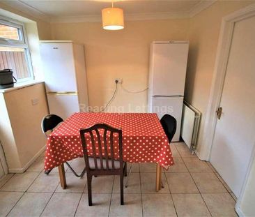 St. Peters Road, Reading, RG6 - Photo 3