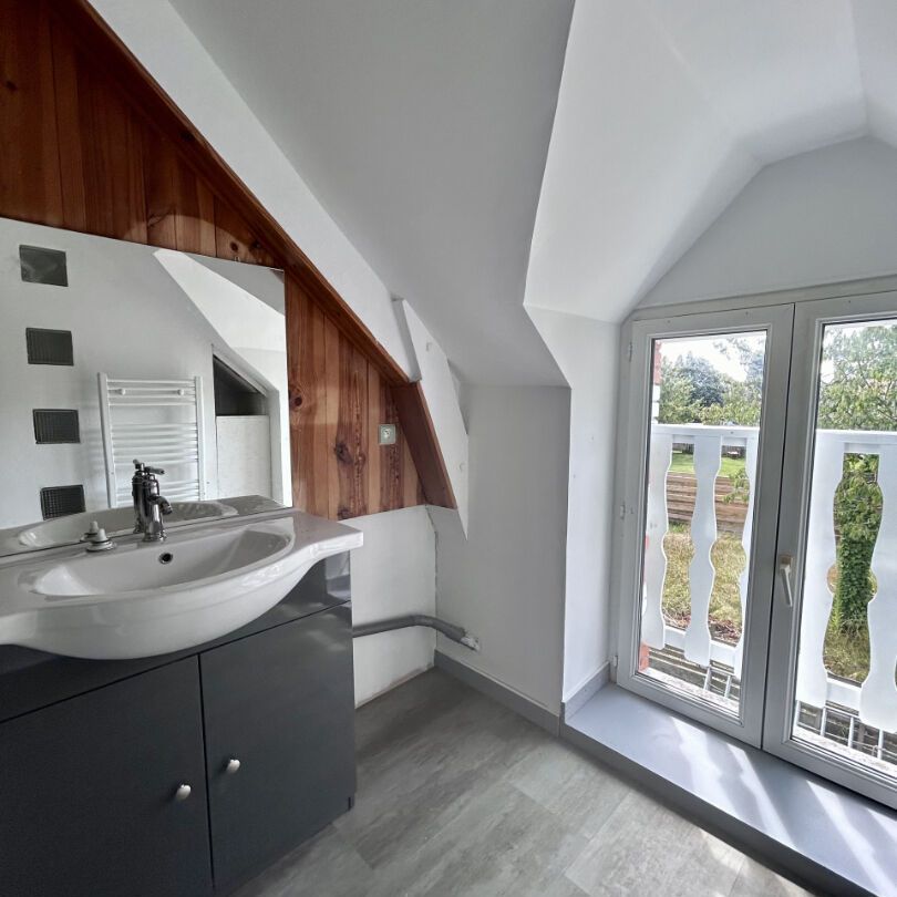Location Maison 5 pièces 102m² MONT DOL 35120 - Photo 1