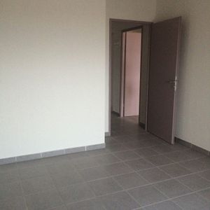 Location Appartement 2 pièces 38m² NARBONNE 11100 - Photo 2