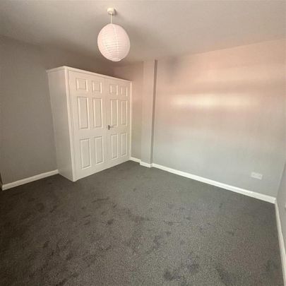 2 bedroom ground floor flat to rent - Photo 1