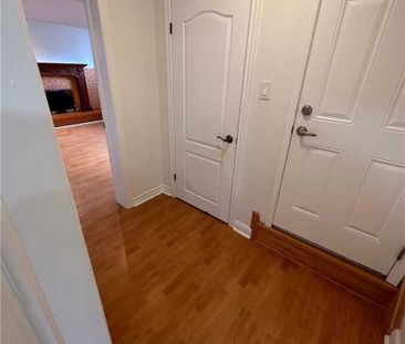 Detached Home For Lease | N8144956 - Photo 6