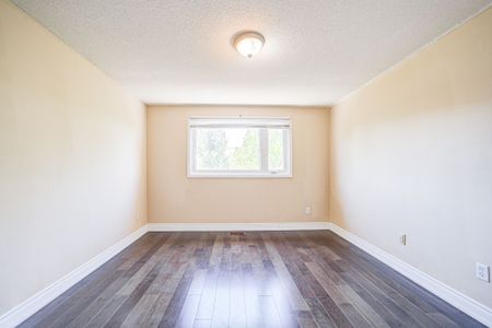 For Lease - 3895 Doug Leavens Boulevard Unit# 23, Mississauga, Ontario - Photo 3