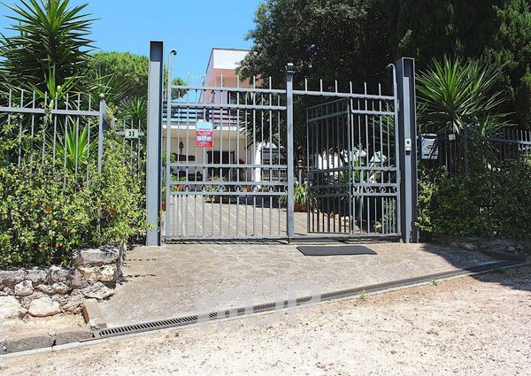 Via di Castiglione, 33, Palombara Sabina, Lazio 00018