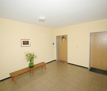 Zentrale Lage mit schöner Aussicht! Modernisierte 2-Zimmer-Wohnung in Neumarkt - Photo 4