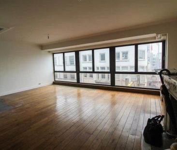 Ruim appartement met uitzicht over de Grote Markt - Foto 2