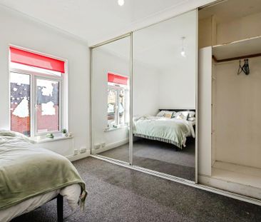 4 bedroom terraced house to rent - Photo 5