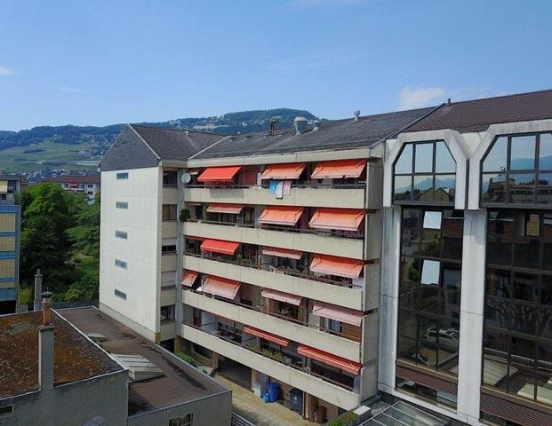 Appartement rénové de 3.5 pces au centre de Vevey - Foto 1