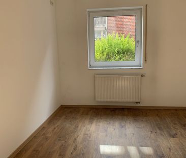 Schöne große Wohnung - Photo 1