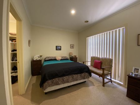 11 Lloyd Street, East Bendigo - Photo 5