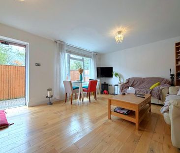 1 bedroom in a house share to rent - Photo 5