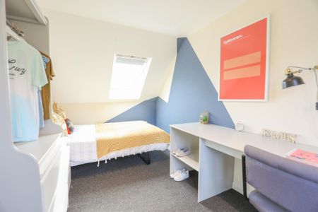 9 bedroom house of multiple occupation to rent - Photo 2