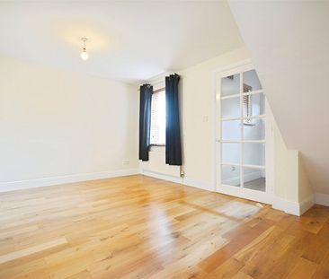 Westcotts Green, Warfield, Bracknell, RG42 - Photo 4