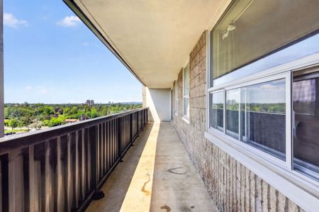 For Lease - 1380 Prince of Wales Drive Unit# 703, Mooneys Bay - Carleton Heights and Area, Ontario - Photo 4