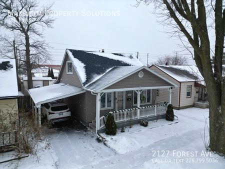 2127 Forest Ave - Photo 4