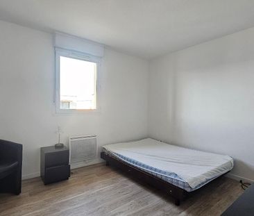 Location Appartement 3 pièces 56m² BORDEAUX 33000 - Photo 4