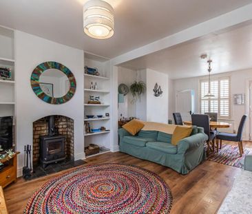 2 bedroom terraced house to rent - Photo 4