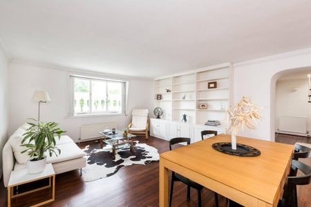 3 bedroom flat to rent - Photo 2