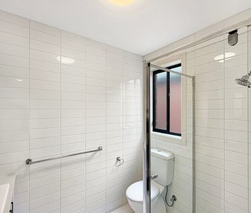 🏡 4-Bedroom House in Wallan - Photo 6