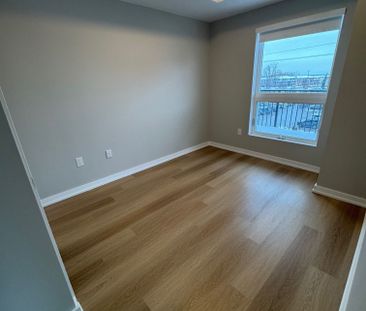 For Lease - 430 Essa Road Unit# 322, Barrie, Ontario - Photo 4