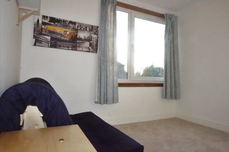 2 Bed Flat, Holburn Street, AB10 - Photo 3