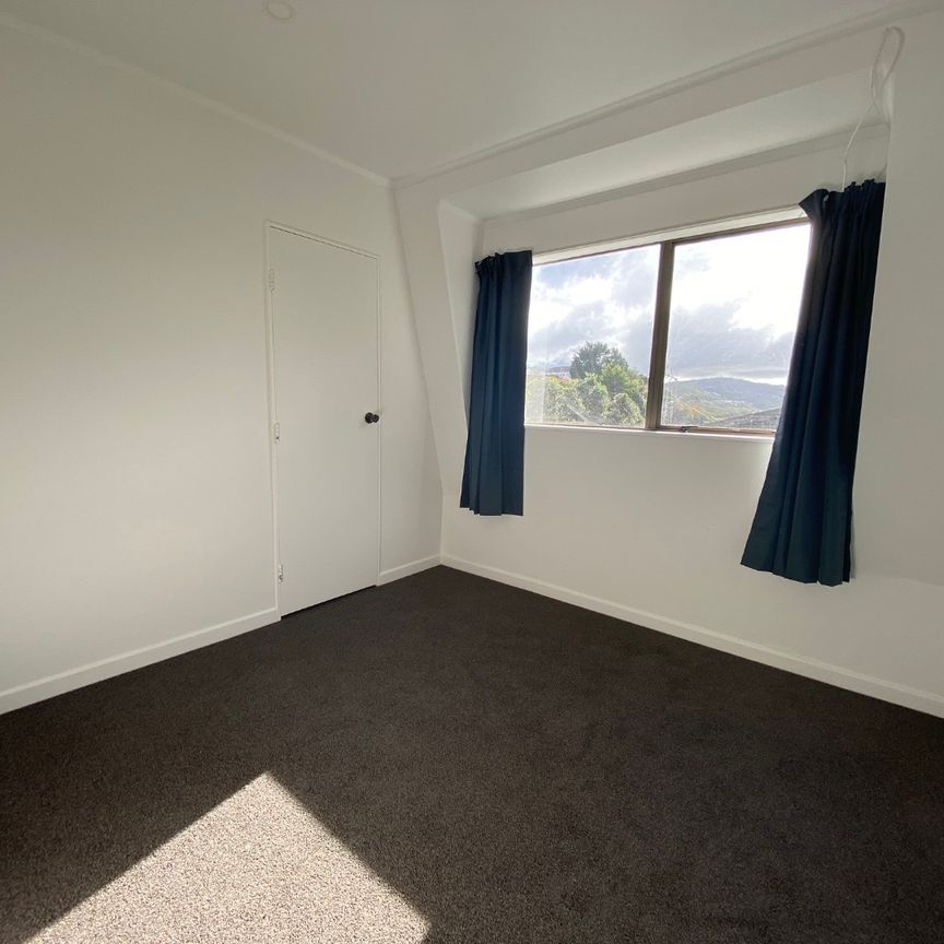64 Churton Drive, Churton Park - Photo 1
