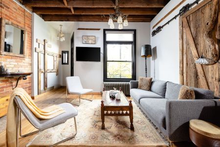 For Lease - 927 Bathurst Street Unit# Main/Upper, Toronto, Ontario - Photo 5