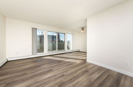 Beaumont Place Apartments - Photo 2