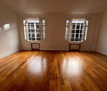 75008 Paris Europe - Photo 3