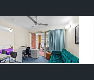 A Quiet Sanctuary Away from The Bustle of The Inner-City - Photo 5