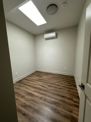 For Lease - 837 King Street Unit# 204, Hamilton, Ontario - Photo 1