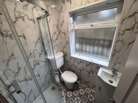 41 Dhu Varren Park, Belfast, BT13 3FH - Photo 3