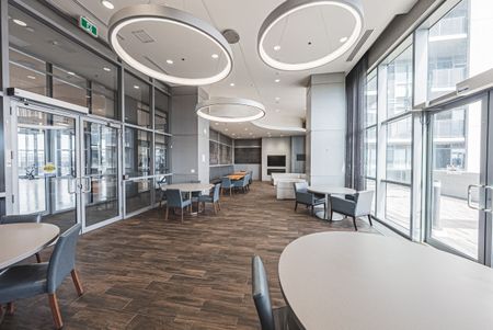 For Lease - 2081 Fairview Street Unit# 2001, Burlington, Ontario - Photo 4