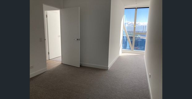 2 Bedroom 2 Bathroom in West Side Place, Tower 2 with Great View！！ - Photo 1