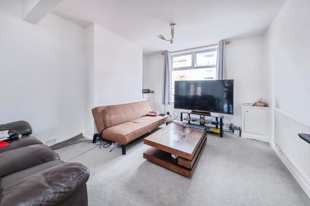 3 bedroom house to rent Abbey Street, Northampton, Northamptonshire, NN5 - Photo 1
