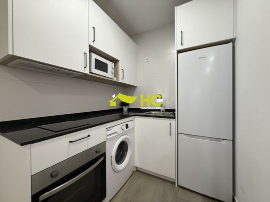 Alquiler Estudio en Urbanización - El Bosque, Villaviciosa De Odón - Photo 1