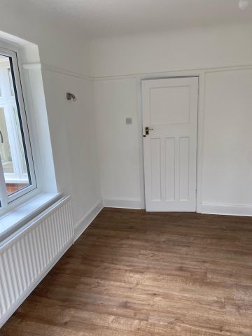 4 Bed Detached House, Shaftesbury Avenue, SO17 - Photo 5