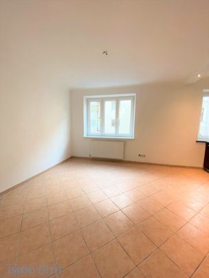 SEHR GEPFLEGTE 2,5-ZIMMER WOHNUNG MIT LIFT + SUPER INFRASTRUKTUR ZU MIETEN! - Photo 1