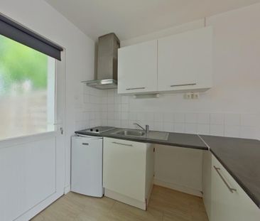 Location Appartement 1 pièce 22m² CHATELLERAULT 86100 - Photo 2