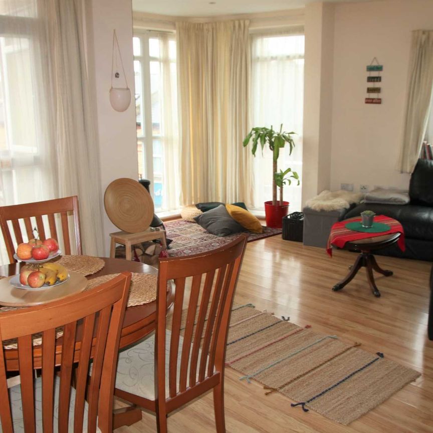 Merton Road, Wimbledon - Photo 1