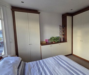 Room in a Shared House, Graveney Road, SW17 - Photo 4