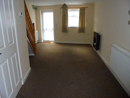 1 bed Terraced House, - Photo 2