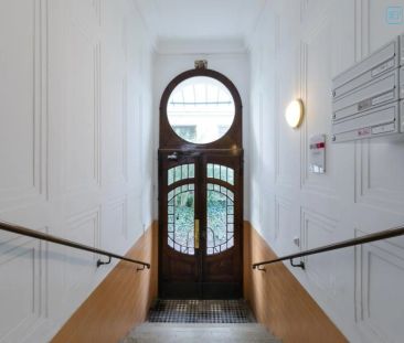SCHÖNE RUHIGE 3 ZIMMERALTBAUWOHNUNG MIT ZWEI BALKONEN UND BLICK INS... - Photo 6