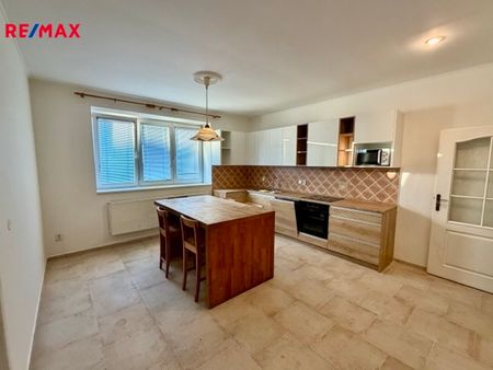 Pronájem bytu 2+1 v osobním vlastnictví 74 m², Dřísy - Photo 3