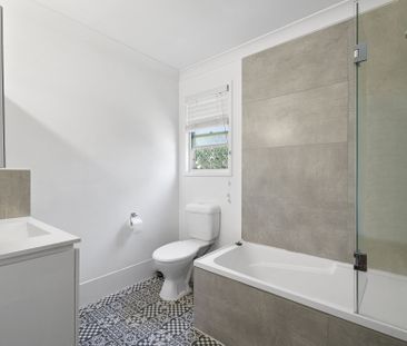 29B/2-8 Ridgevista Court, Reedy Creek QLD 4227 - House For Rent | D... - Photo 4