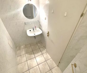 GROSSZÜGIGE, SEHR HELLE 58 m² ZWEI-ZIMMER-WOHNUNG IN U-BAHN-NÄHE – ... - Photo 6